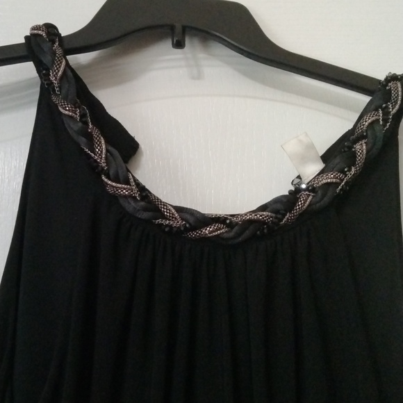 Black formal dress - Picture 2 of 3